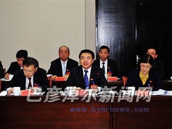 10月26日，张晓兵参加市第四次党代会市直代表团讨论。